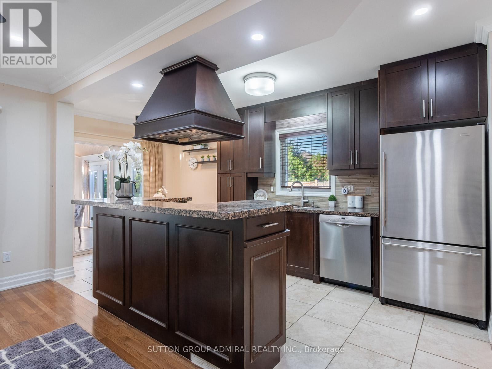 












298 SONOMA BOULEVARD

,
Vaughan (Sonoma Heights),




Ontario
L4H1R5

