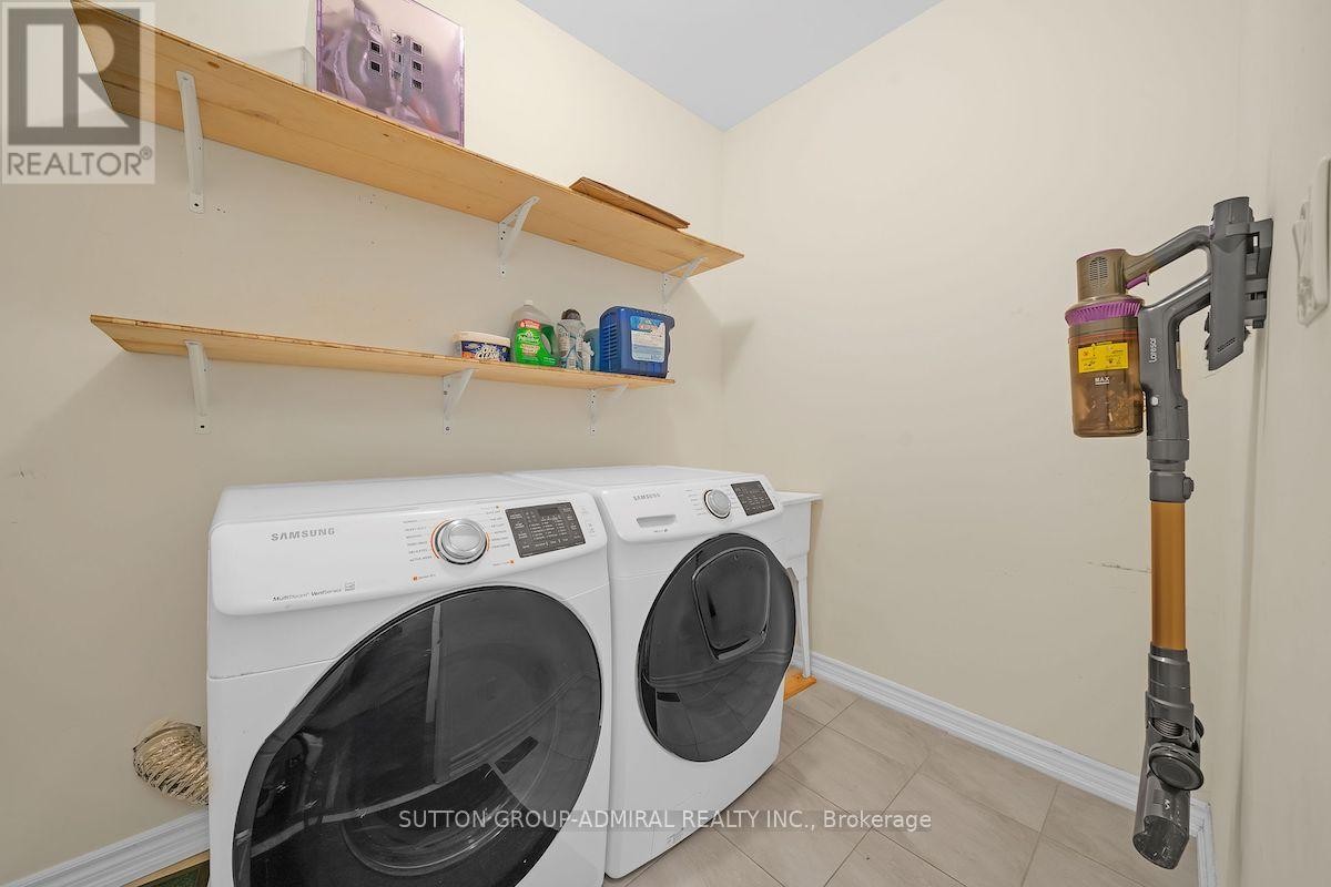 












1152 PEELAR CRESCENT

,
Innisfil (Lefroy),




Ontario
L0L1W0


