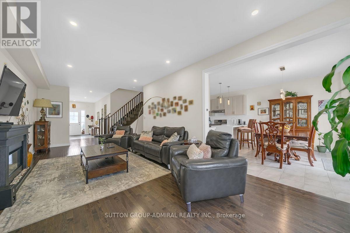












1152 PEELAR CRESCENT

,
Innisfil (Lefroy),




Ontario
L0L1W0

