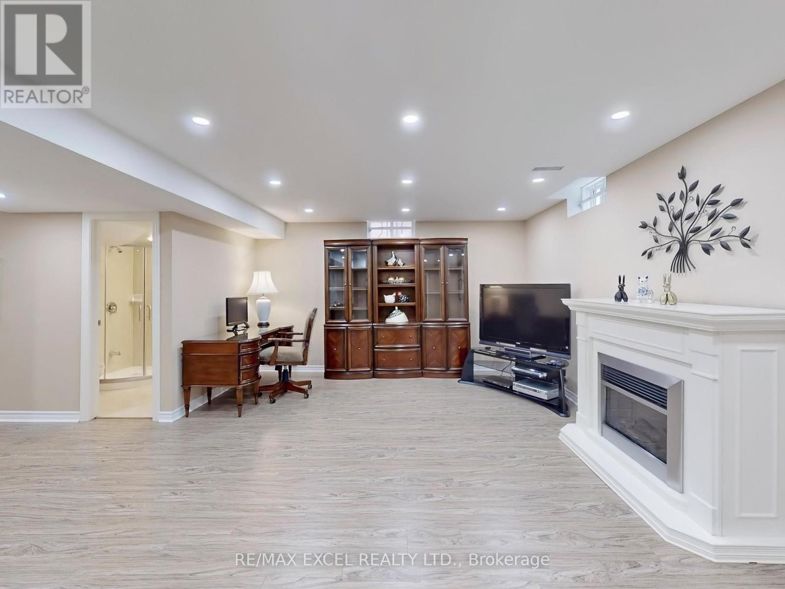 












57 MOSS CREEK BOULEVARD

,
Markham (Cachet),




Ontario
L6C2V5

