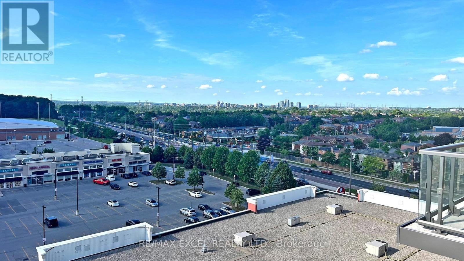 












802 - 8 BEVERLEY GLEN BOULEVARD

,
Vaughan (Beverley Glen),




Ontario
L4J0L5

