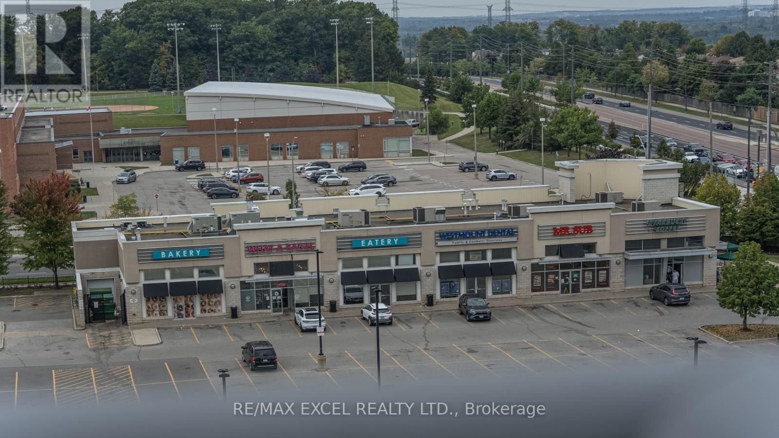 












802 - 8 BEVERLEY GLEN BOULEVARD

,
Vaughan (Beverley Glen),




Ontario
L4J0L5

