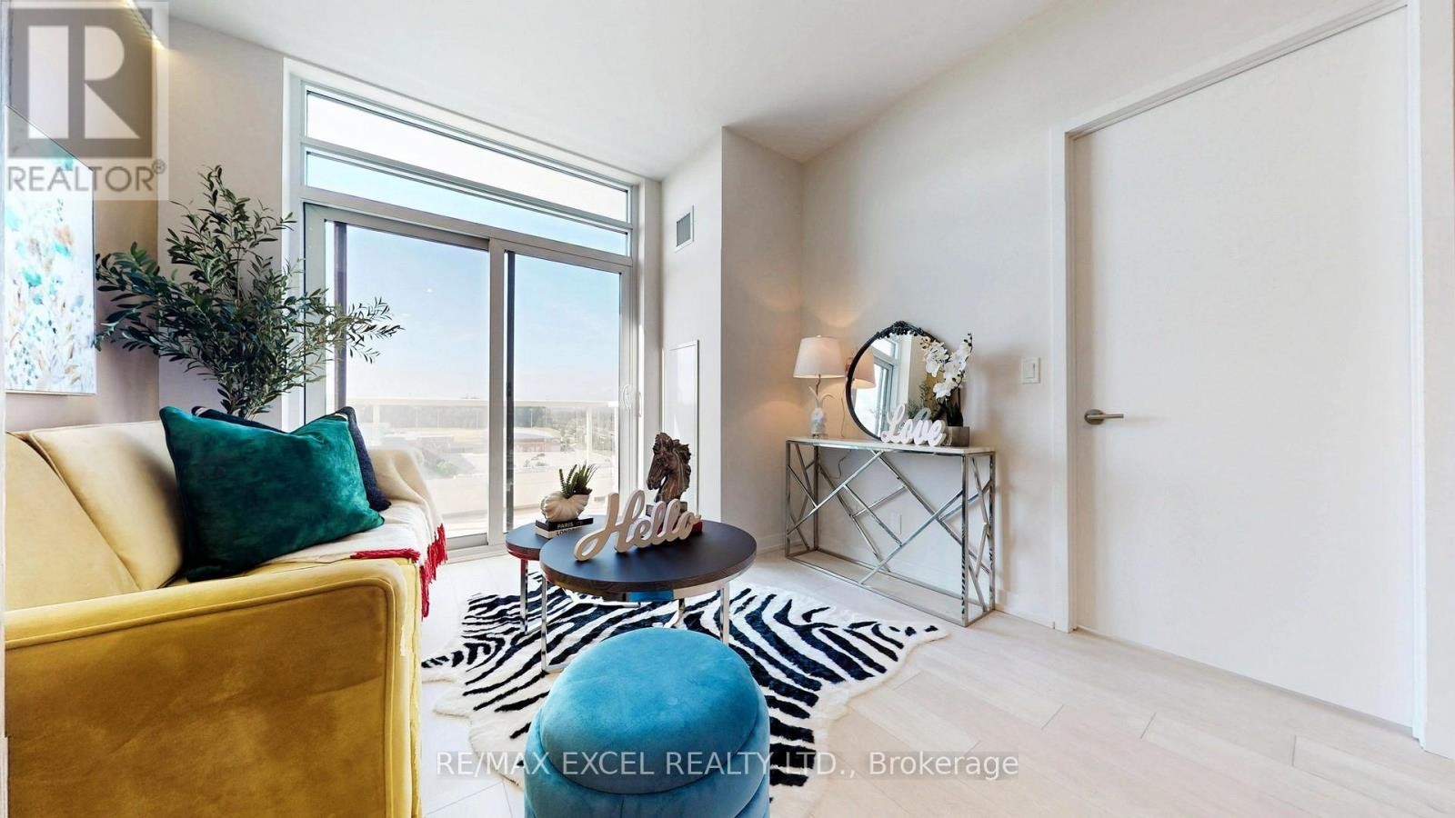 












802 - 8 BEVERLEY GLEN BOULEVARD

,
Vaughan (Beverley Glen),




Ontario
L4J0L5

