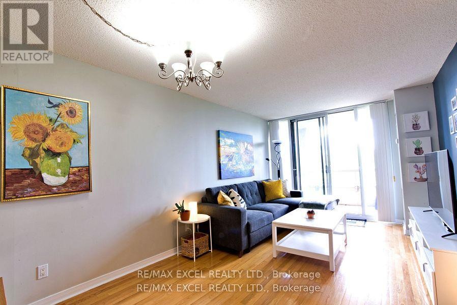 












410 - 19 NORTHERN HEIGHTS DRIVE

,
Richmond Hill (Langstaff),




Ontario
L4S4M4

