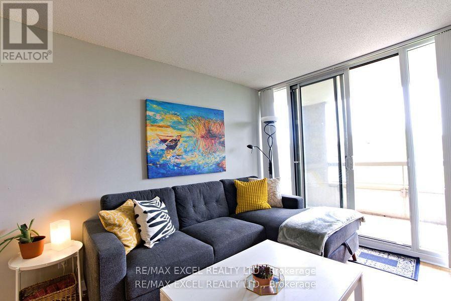 












410 - 19 NORTHERN HEIGHTS DRIVE

,
Richmond Hill (Langstaff),




Ontario
L4S4M4

