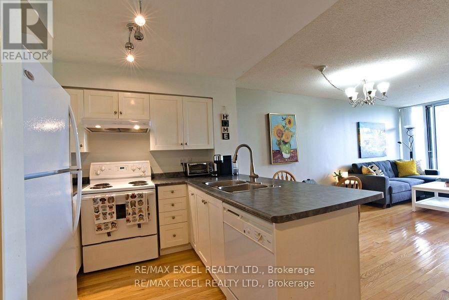 












410 - 19 NORTHERN HEIGHTS DRIVE

,
Richmond Hill (Langstaff),




Ontario
L4S4M4

