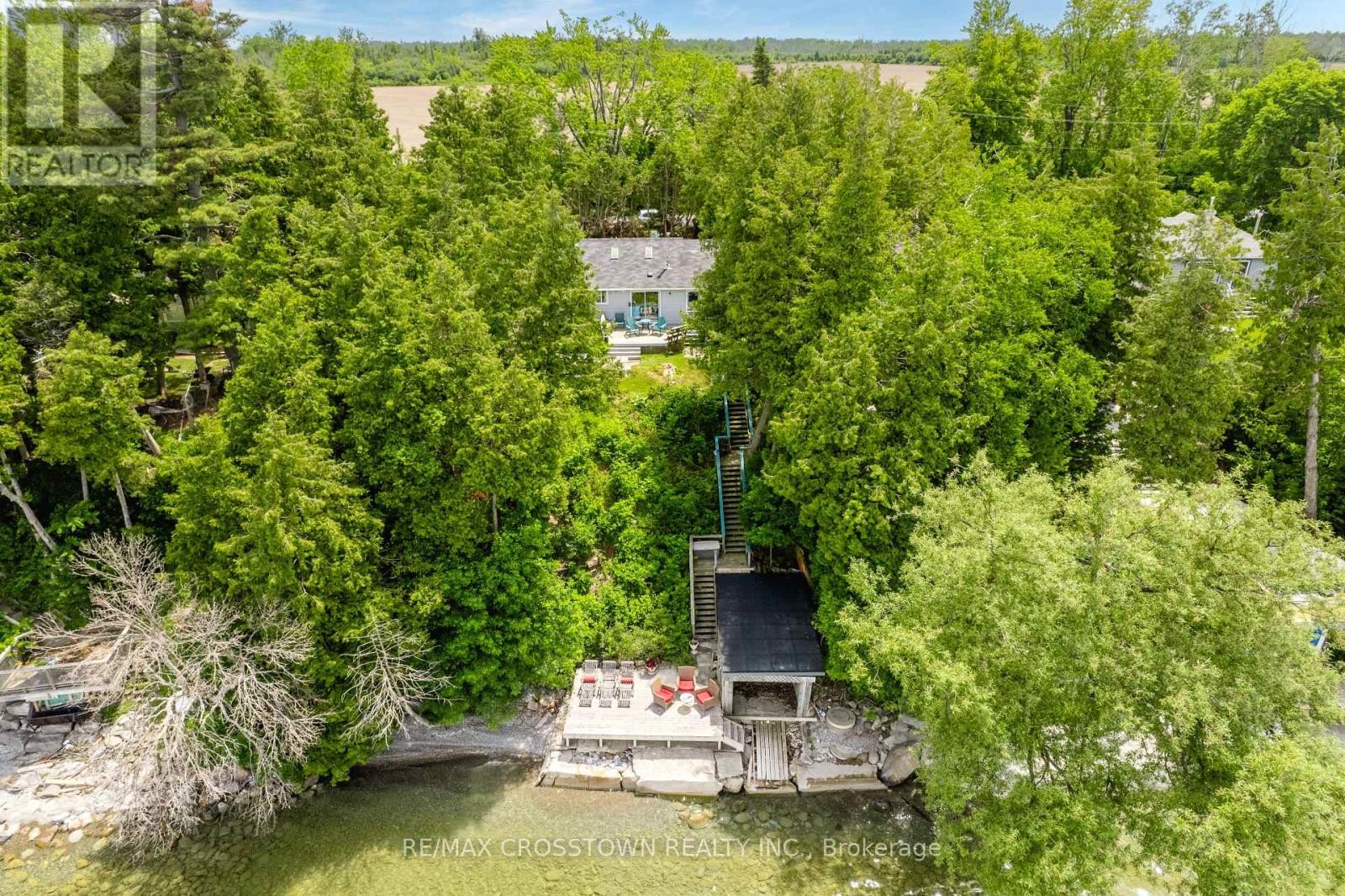 












24890 THORAH PARK BOULEVARD

,
Brock,




Ontario
L0K1A0

