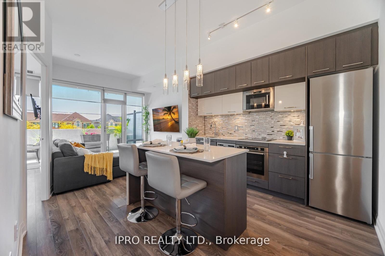 












UNIT #327 - 4800 HIGHWAY #7 ROAD

,
Vaughan (East Woodbridge),




Ontario
L4L1H8

