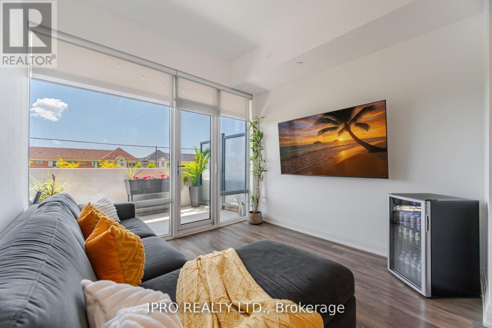 












UNIT #327 - 4800 HIGHWAY #7 ROAD

,
Vaughan (East Woodbridge),




Ontario
L4L1H8

