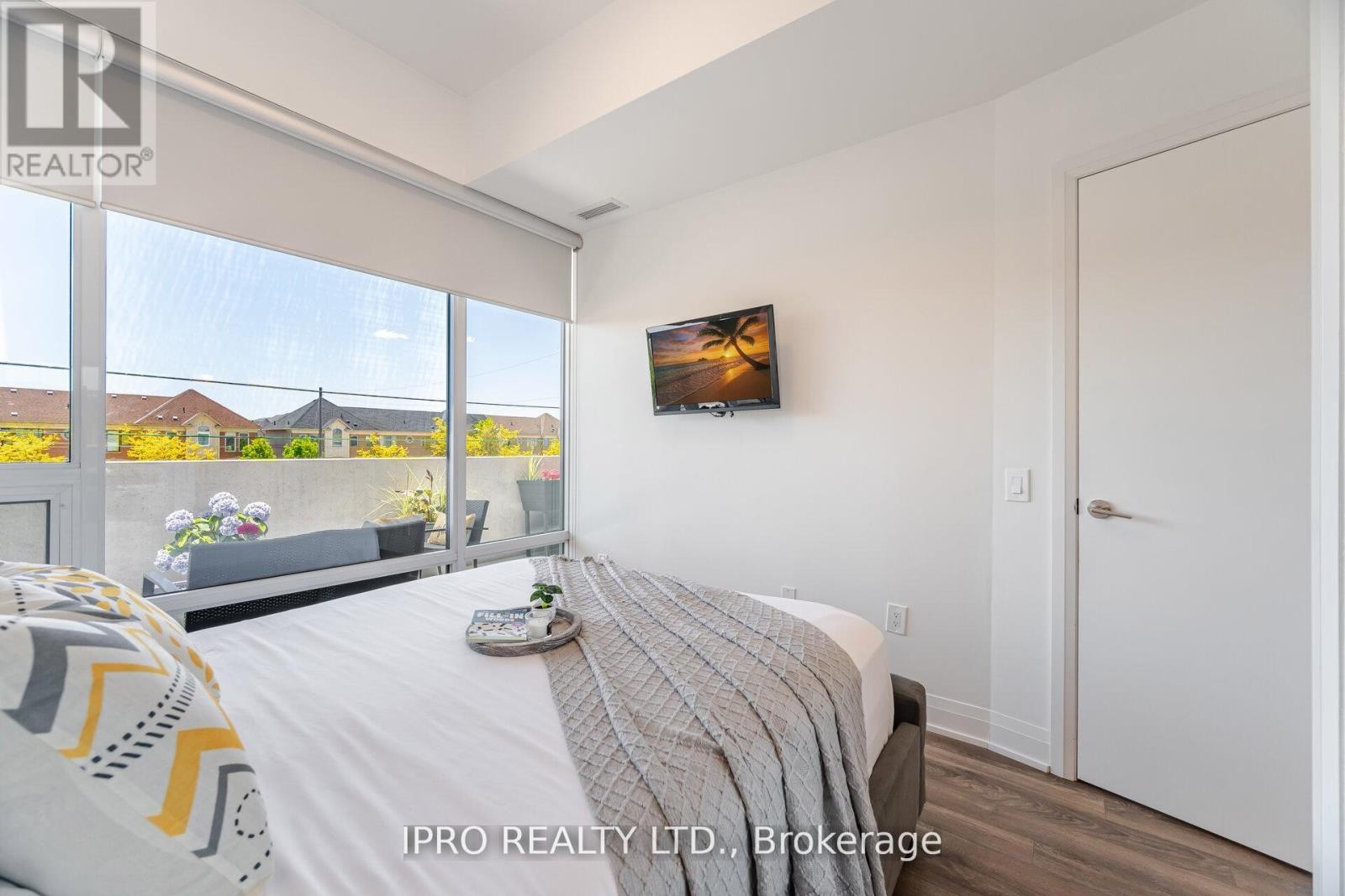 












UNIT #327 - 4800 HIGHWAY #7 ROAD

,
Vaughan (East Woodbridge),




Ontario
L4L1H8

