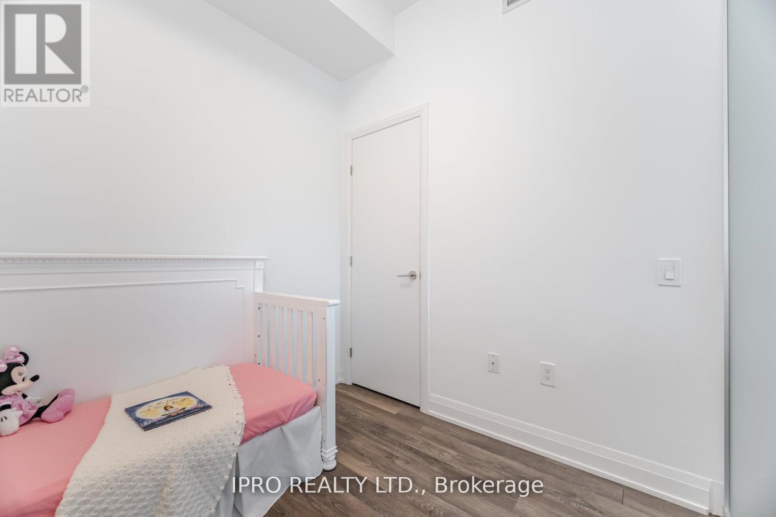 












UNIT #327 - 4800 HIGHWAY #7 ROAD

,
Vaughan (East Woodbridge),




Ontario
L4L1H8

