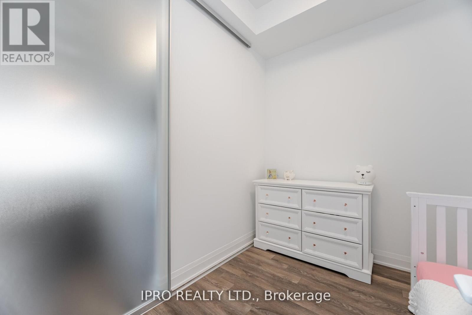 












UNIT #327 - 4800 HIGHWAY #7 ROAD

,
Vaughan (East Woodbridge),




Ontario
L4L1H8

