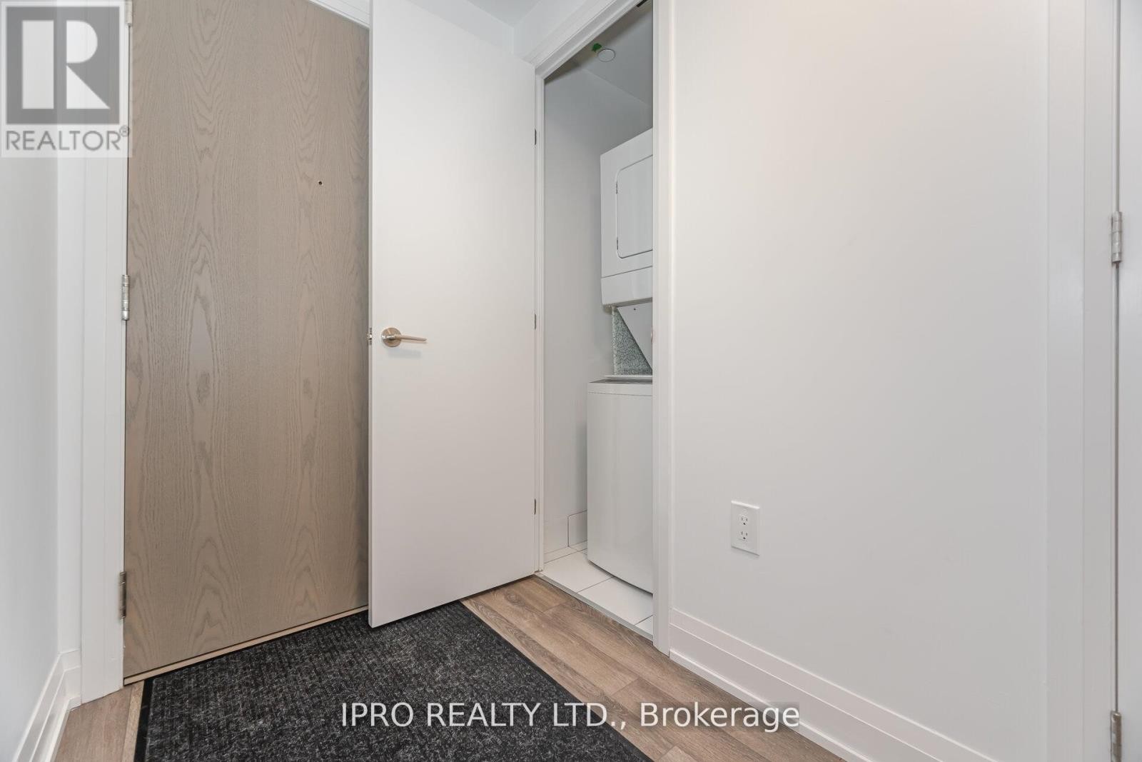 












UNIT #327 - 4800 HIGHWAY #7 ROAD

,
Vaughan (East Woodbridge),




Ontario
L4L1H8

