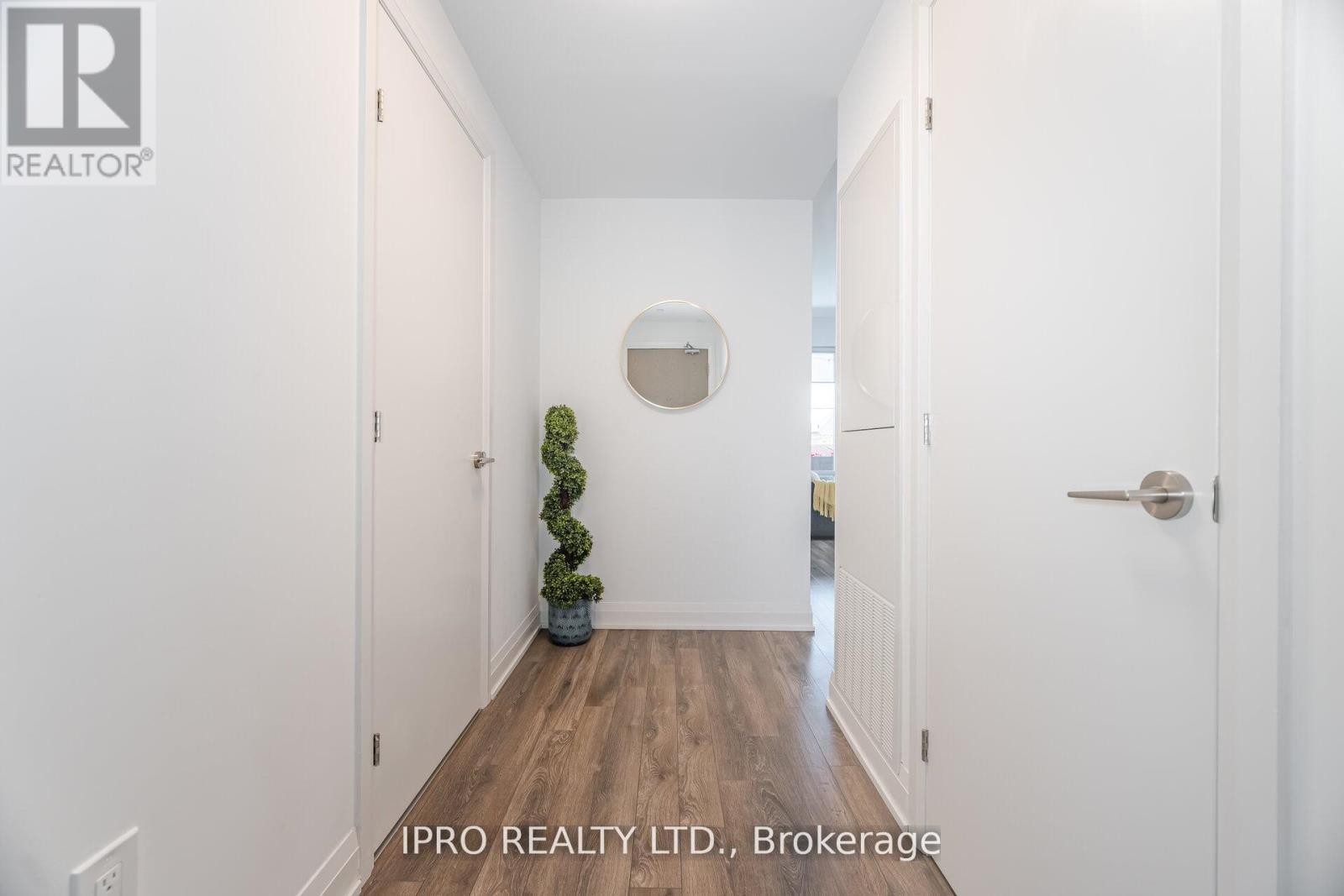 












UNIT #327 - 4800 HIGHWAY #7 ROAD

,
Vaughan (East Woodbridge),




Ontario
L4L1H8

