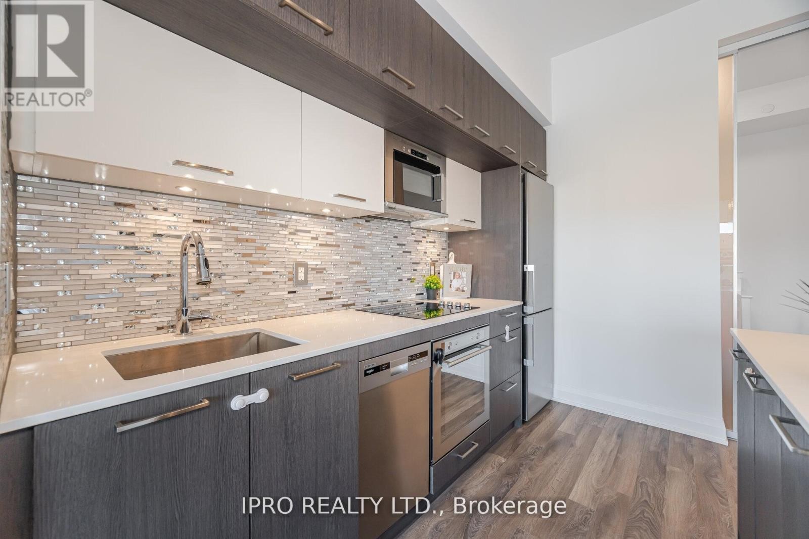 












UNIT #327 - 4800 HIGHWAY #7 ROAD

,
Vaughan (East Woodbridge),




Ontario
L4L1H8


