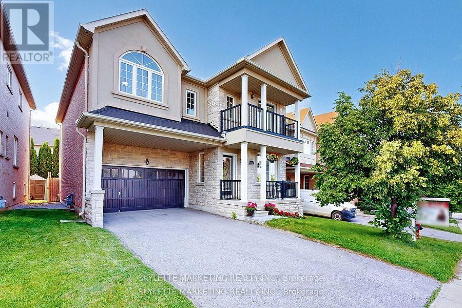












237 WOODSPRING AVENUE

,
Newmarket (Woodland Hill),




Ontario
L3X3J1

