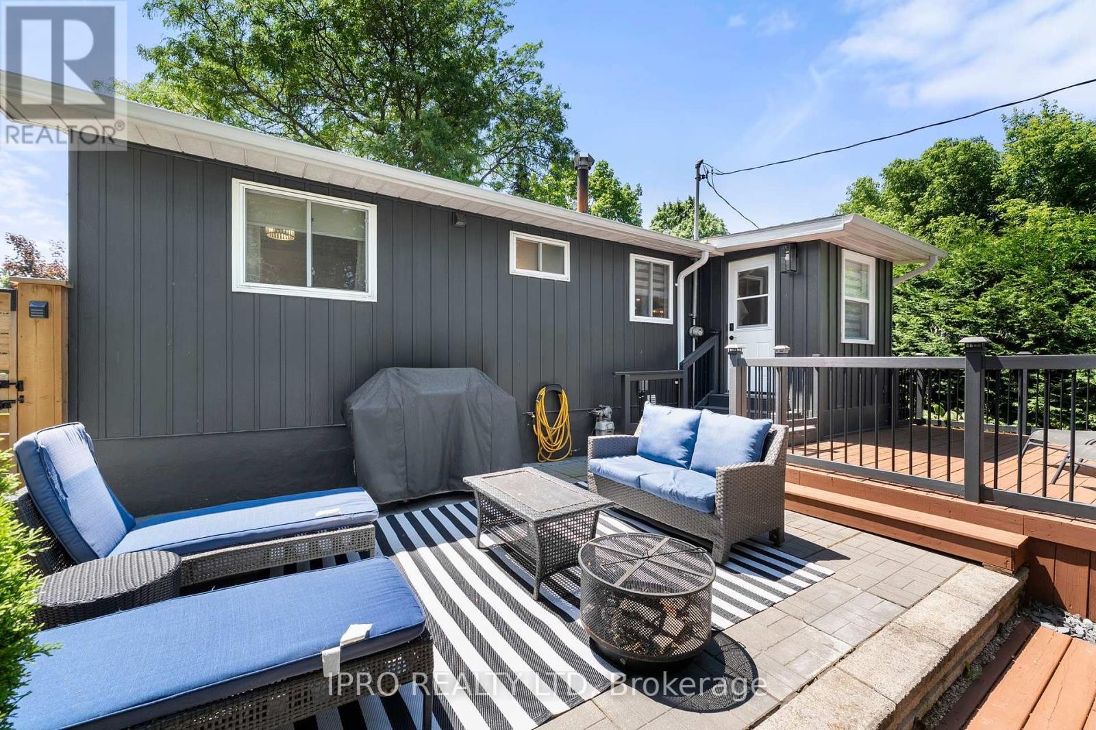 












14 GREENAWAY STREET

,
New Tecumseth (Tottenham),




Ontario
L0G1W0


