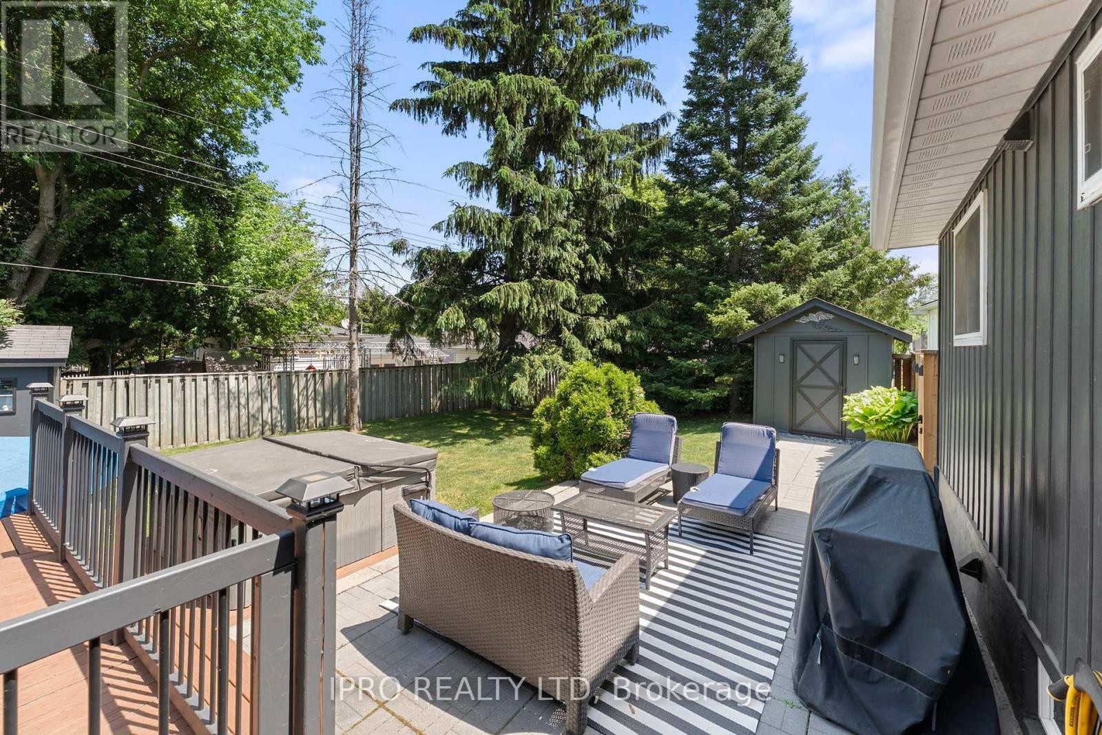 












14 GREENAWAY STREET

,
New Tecumseth (Tottenham),




Ontario
L0G1W0

