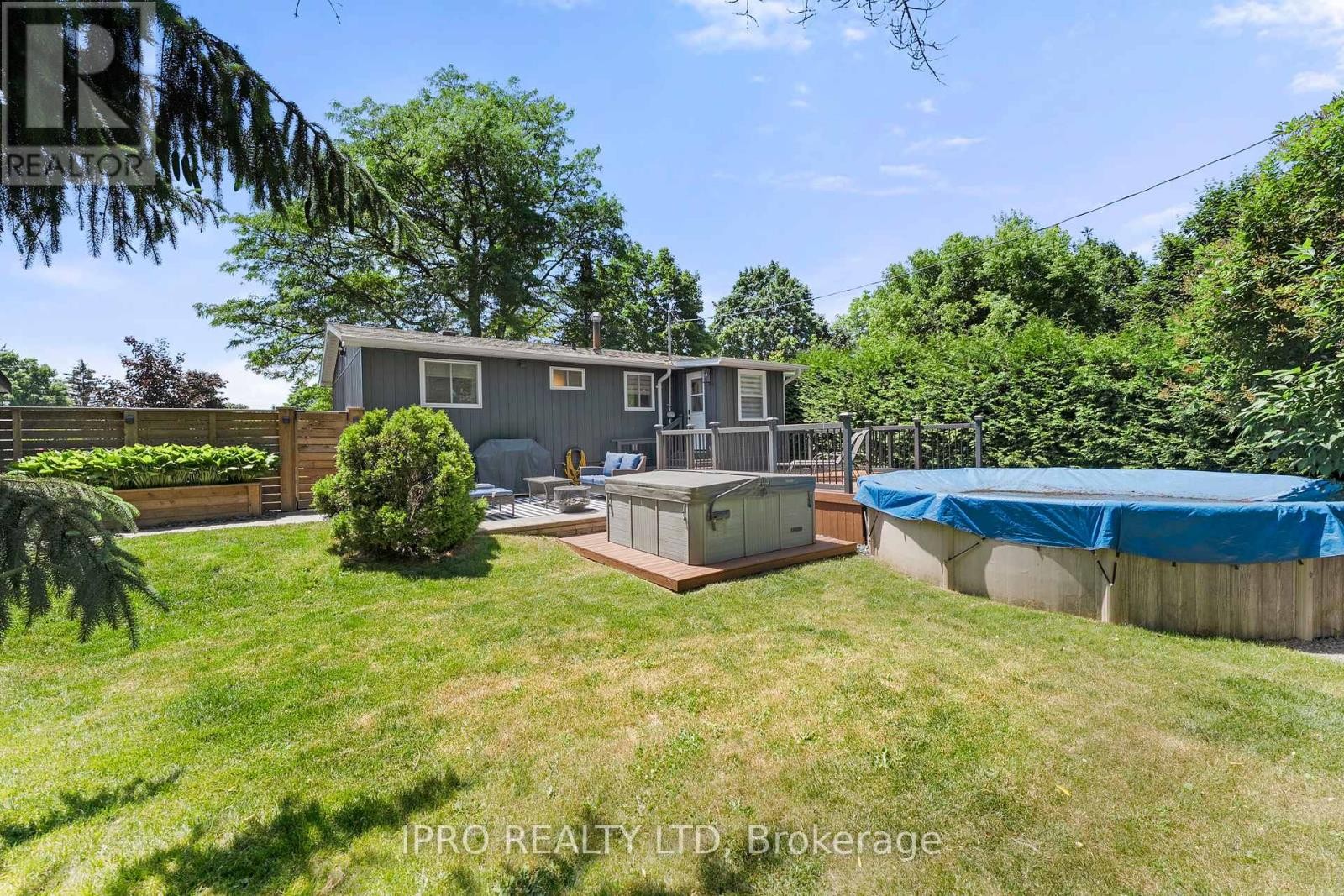 












14 GREENAWAY STREET

,
New Tecumseth (Tottenham),




Ontario
L0G1W0

