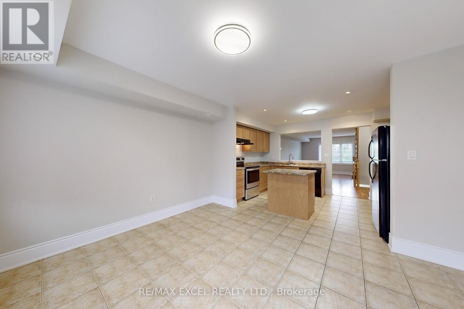 












74 SANCTUARY WAY

,
Markham (Greensborough),




Ontario
L6E0C2


