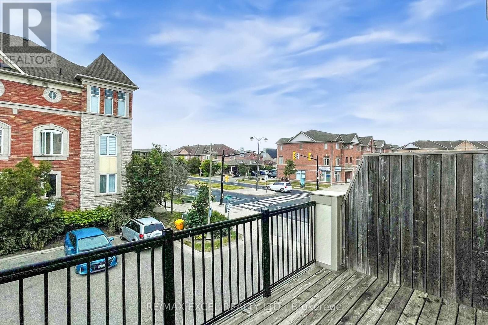 












74 SANCTUARY WAY

,
Markham (Greensborough),




Ontario
L6E0C2


