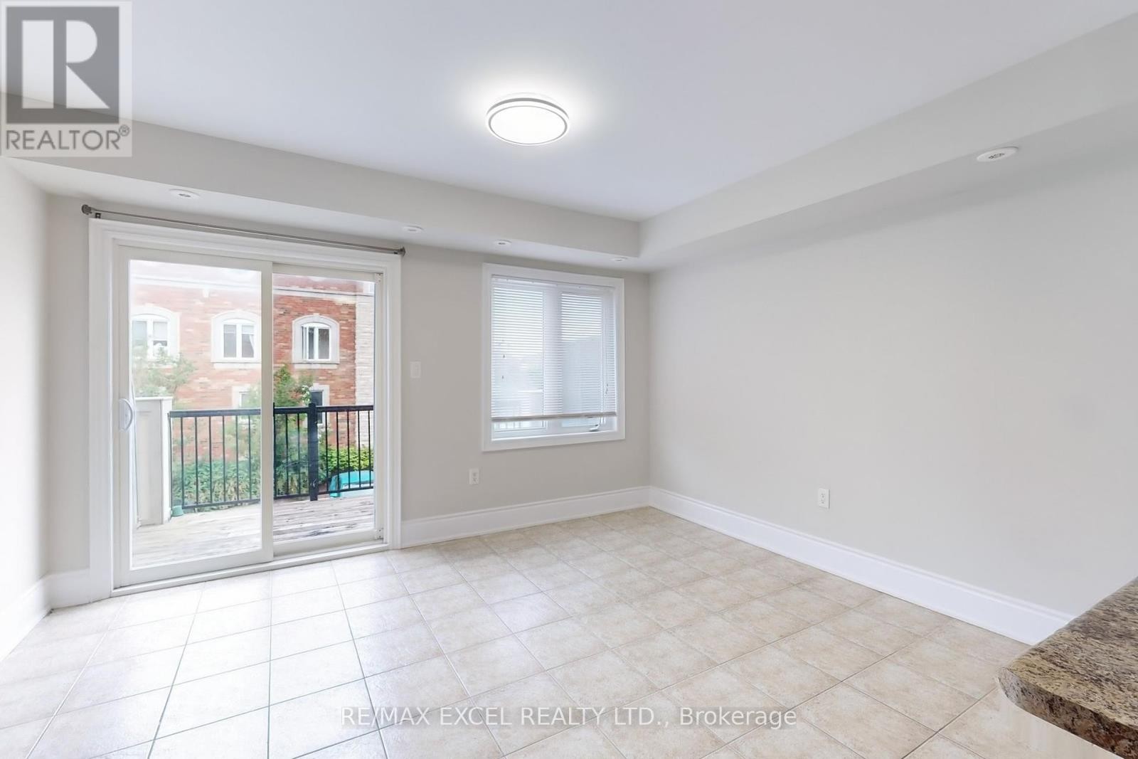 












74 SANCTUARY WAY

,
Markham (Greensborough),




Ontario
L6E0C2

