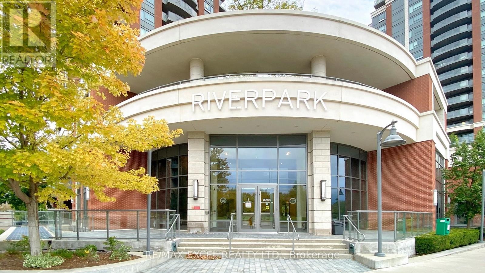 












1210 - 1 UPTOWN DRIVE

,
Markham (Unionville),




Ontario
L3R5C1

