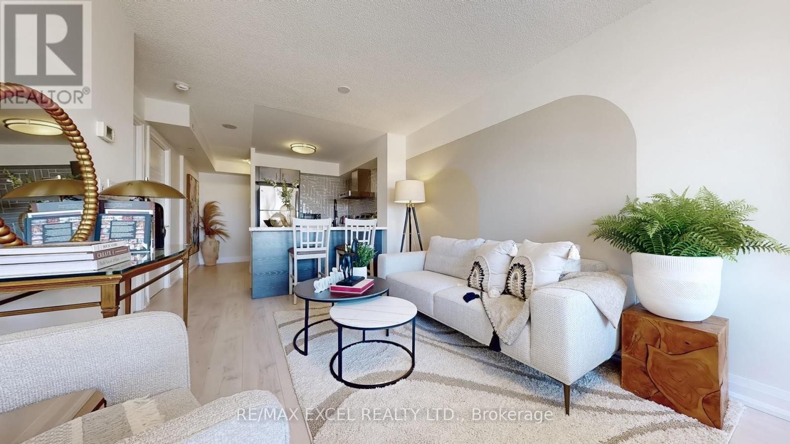 












1210 - 1 UPTOWN DRIVE

,
Markham (Unionville),




Ontario
L3R5C1

