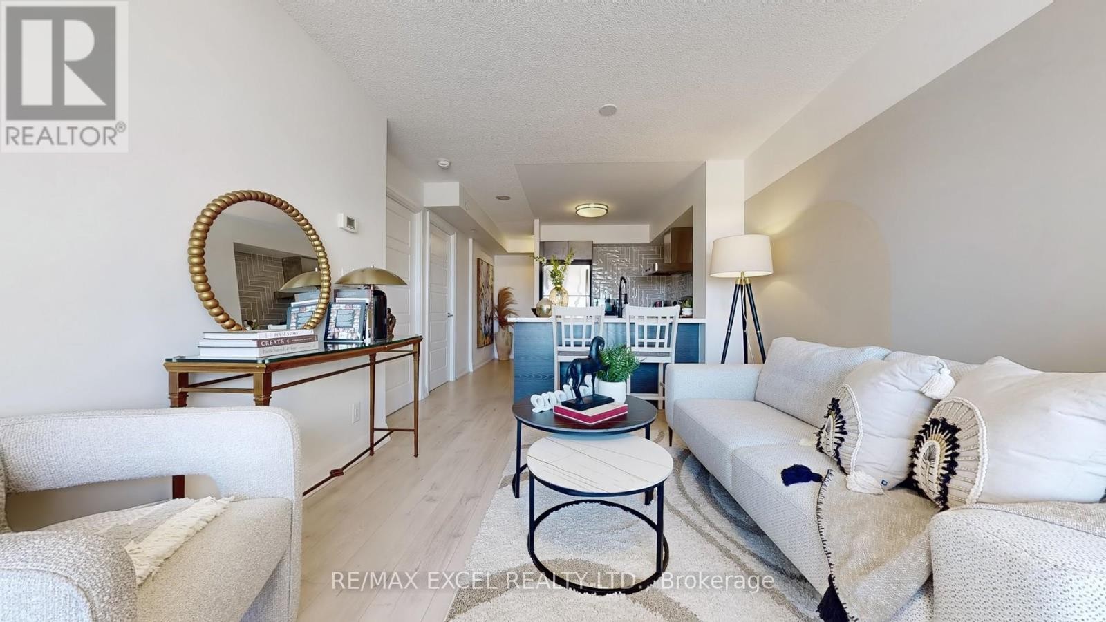 












1210 - 1 UPTOWN DRIVE

,
Markham (Unionville),




Ontario
L3R5C1

