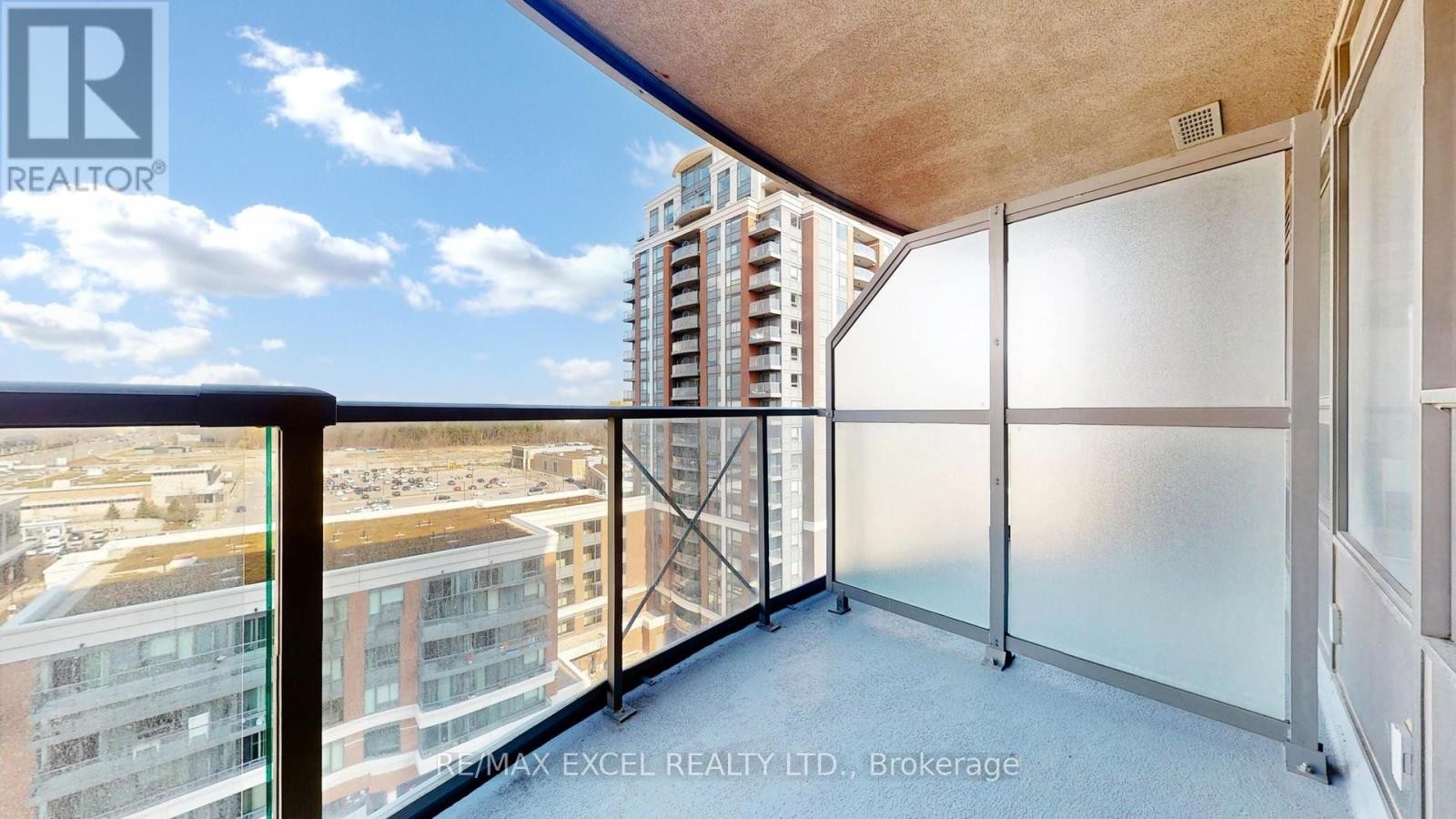 












1210 - 1 UPTOWN DRIVE

,
Markham (Unionville),




Ontario
L3R5C1

