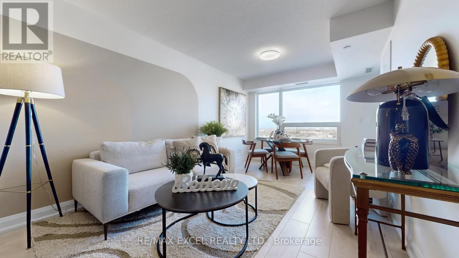 












1210 - 1 UPTOWN DRIVE

,
Markham (Unionville),




Ontario
L3R5C1

