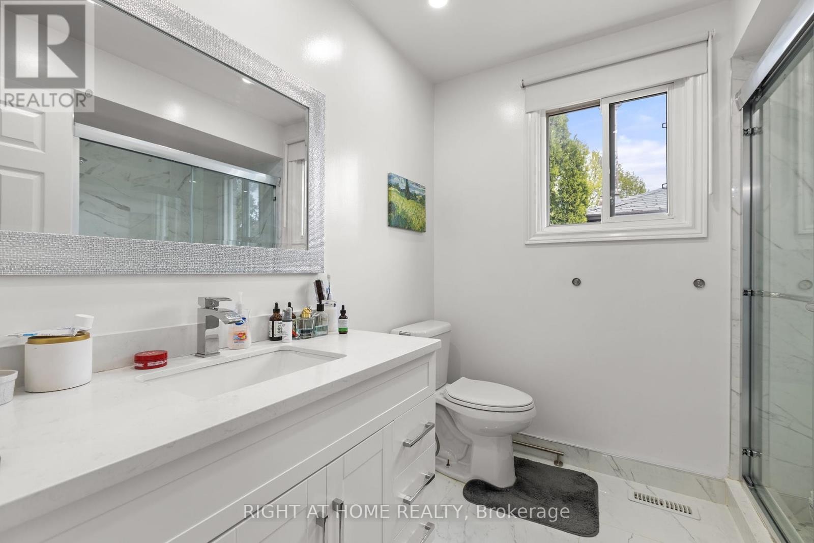 












4 DEENA PLACE

,
Markham (Middlefield),




Ontario
L3S3C6

