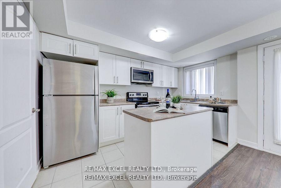 












1011 - 55 LINDCREST MANOR

,
Markham (Cornell),




Ontario
L6B1N3

