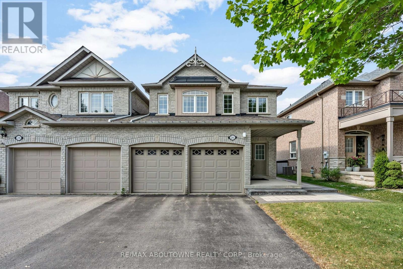 












26 STARR CRESCENT

,
Aurora,




Ontario
L4G7X3

