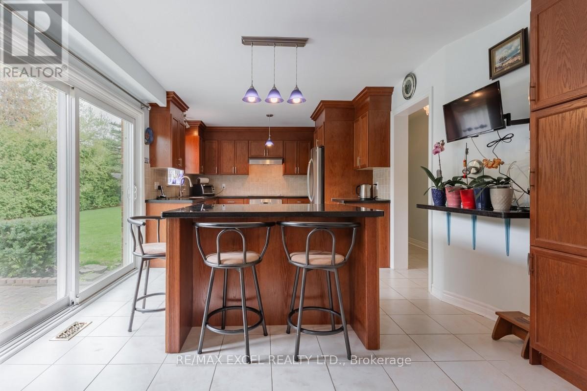 












8 BOYD COURT

,
Markham (Victoria Square),




Ontario
L6C1A6

