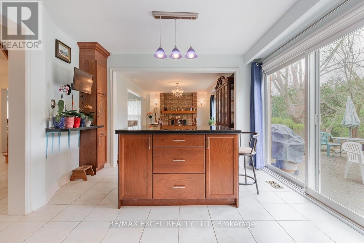 












8 BOYD COURT

,
Markham (Victoria Square),




Ontario
L6C1A6

