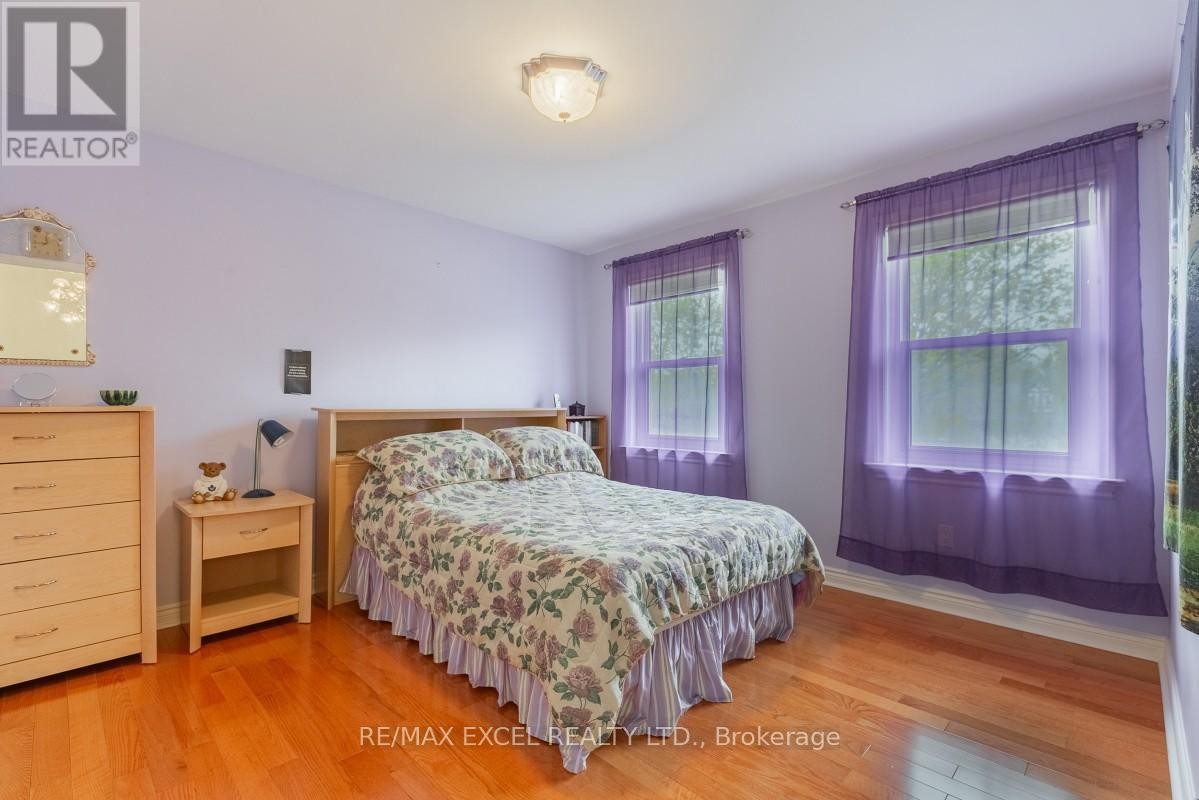 












8 BOYD COURT

,
Markham (Victoria Square),




Ontario
L6C1A6

