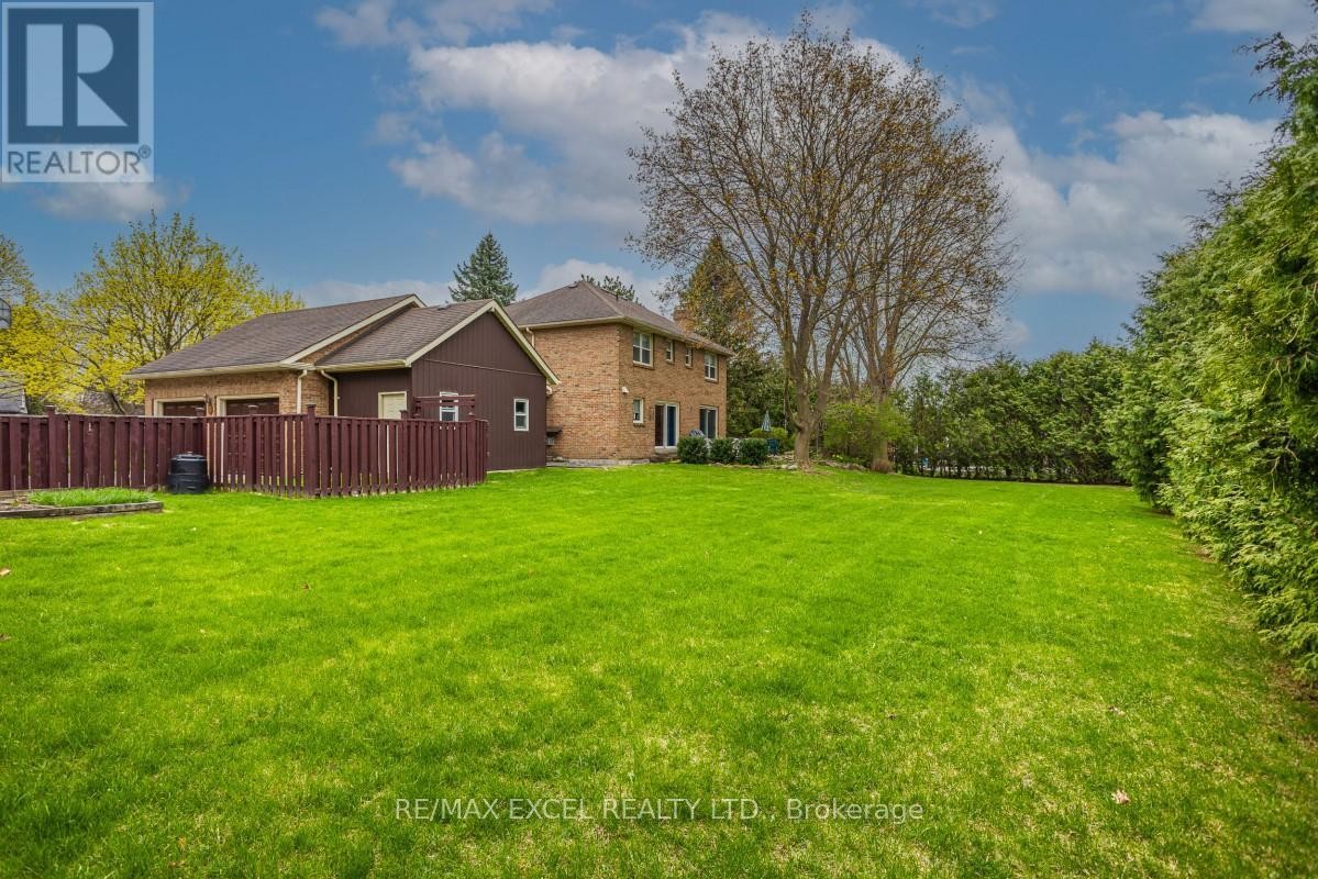 












8 BOYD COURT

,
Markham (Victoria Square),




Ontario
L6C1A6

