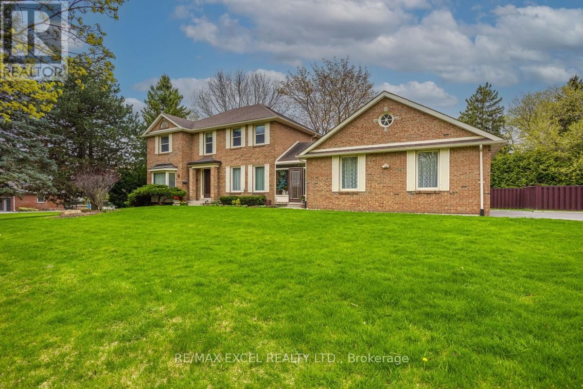 












8 BOYD COURT

,
Markham (Victoria Square),




Ontario
L6C1A6

