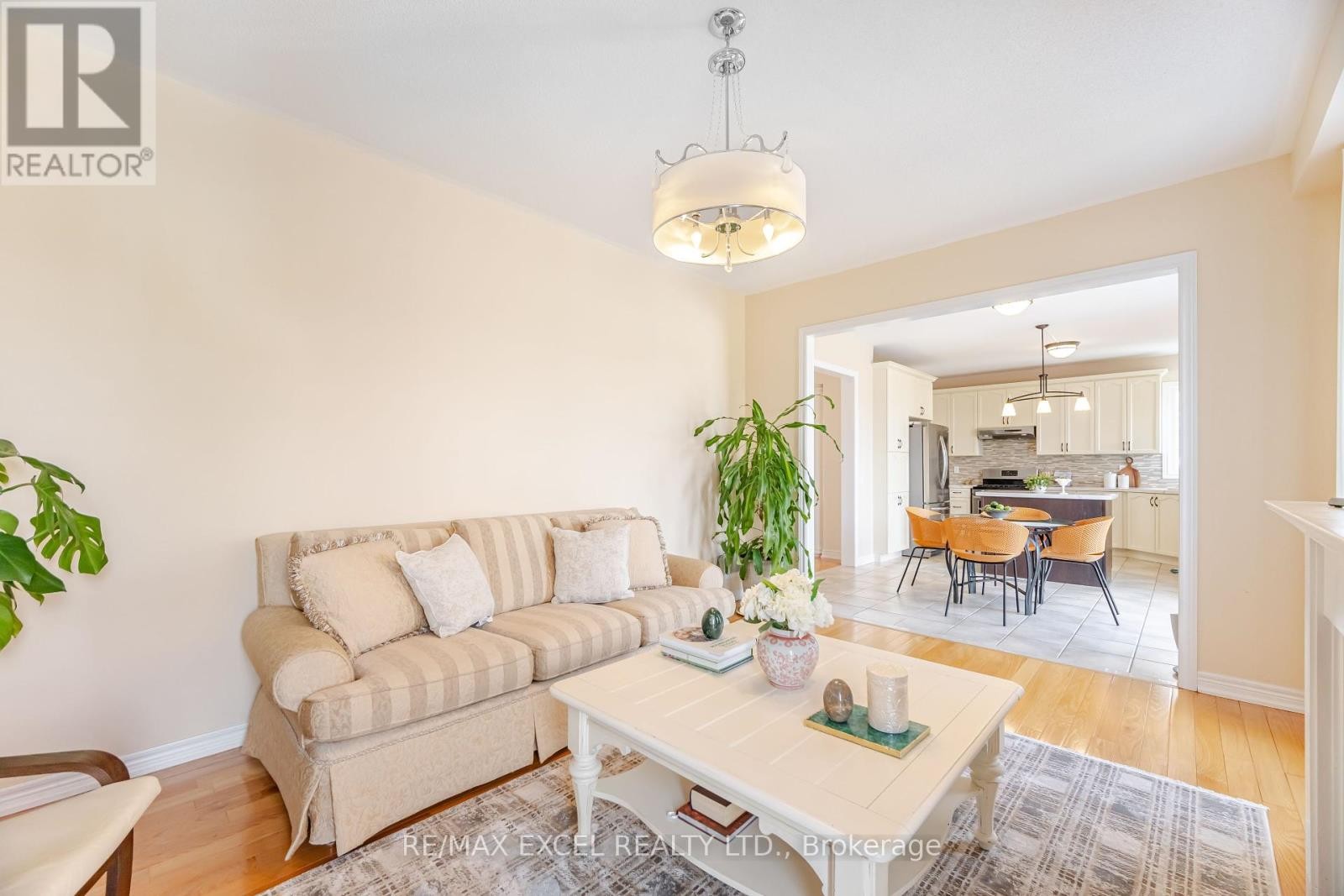












29 BRASS DRIVE N

,
Richmond Hill (Jefferson),




Ontario
L4E4T3

