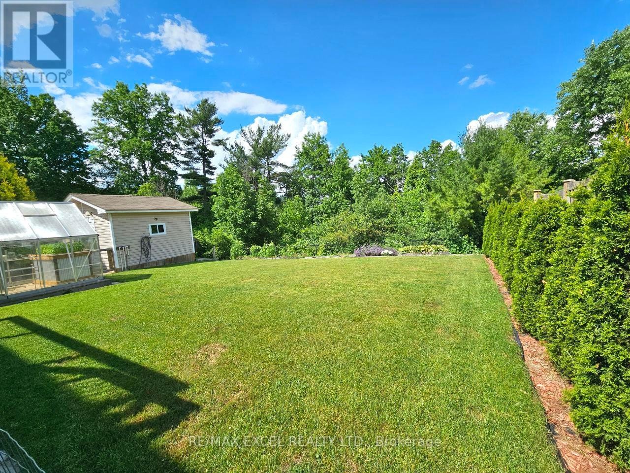 












29 BRASS DRIVE N

,
Richmond Hill (Jefferson),




Ontario
L4E4T3

