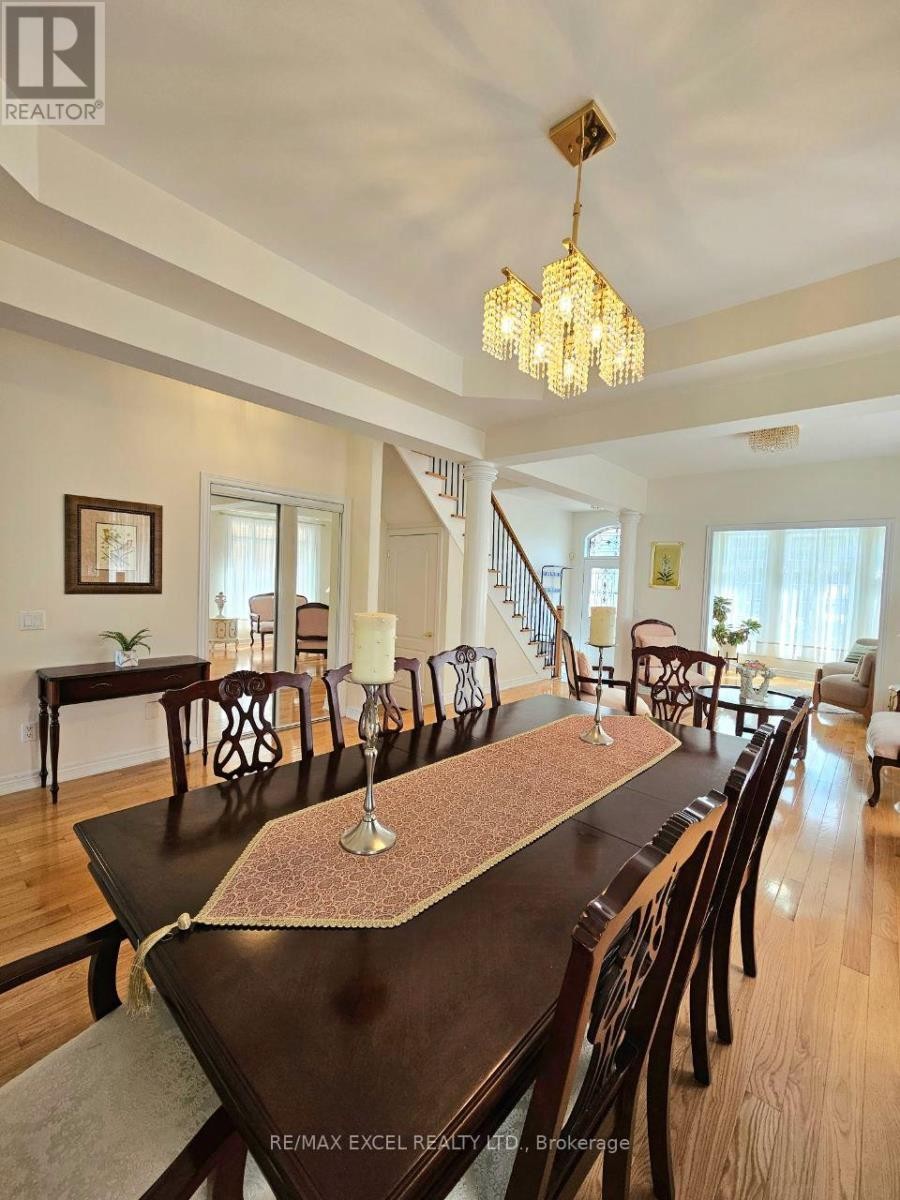 












29 BRASS DRIVE N

,
Richmond Hill (Jefferson),




Ontario
L4E4T3

