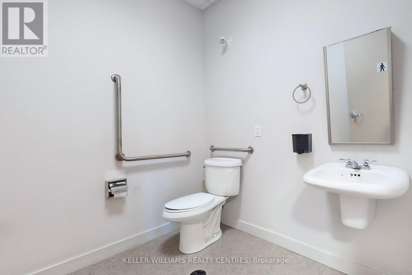 












7 - 125 DON HILLOCK DRIVE

,
Aurora (Bayview Southeast),




Ontario
L4G0H8

