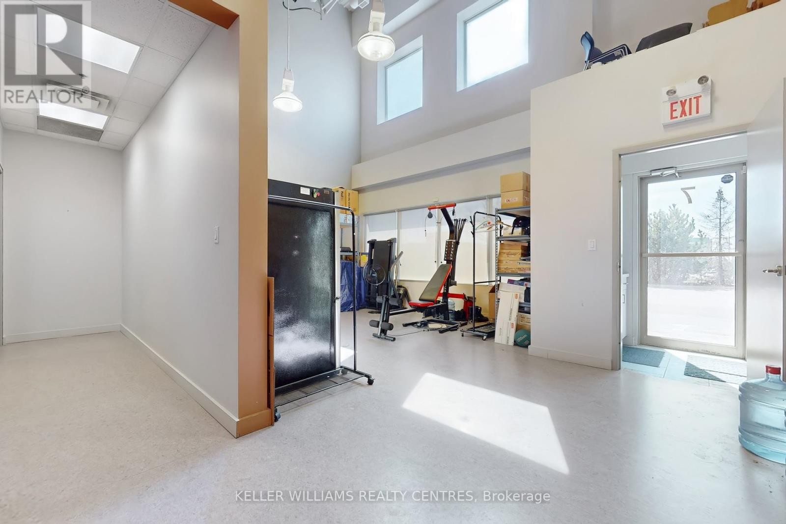 












7 - 125 DON HILLOCK DRIVE

,
Aurora (Bayview Southeast),




Ontario
L4G0H8

