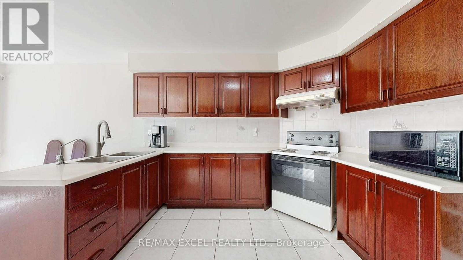 












35 TOWNSON ROAD

,
Markham (Cachet),




Ontario
L6C1T5

