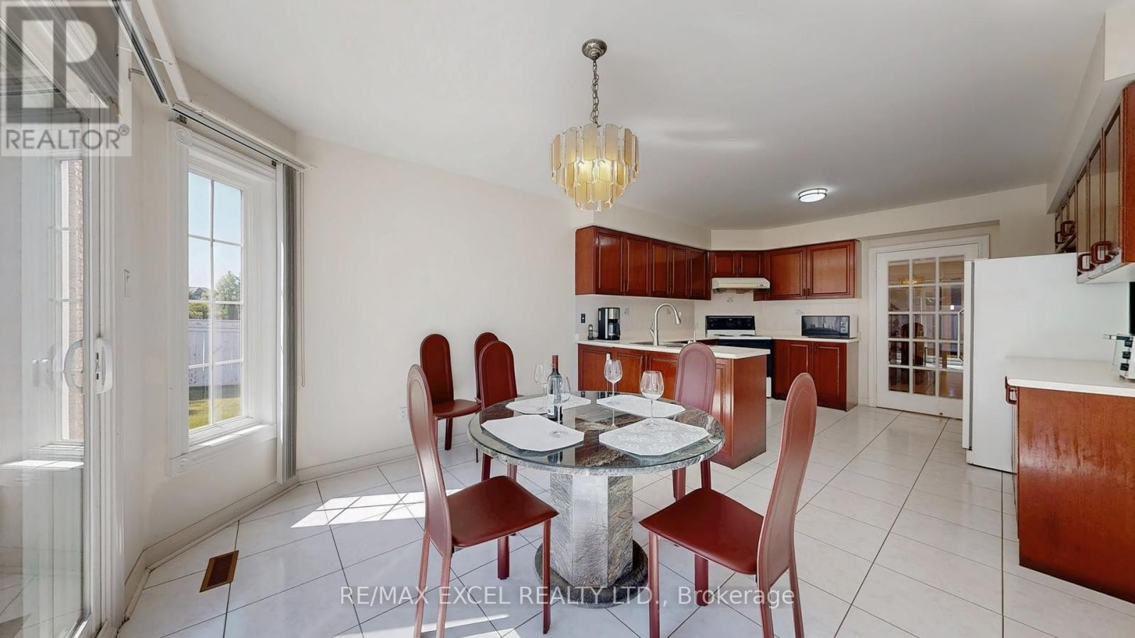 












35 TOWNSON ROAD

,
Markham (Cachet),




Ontario
L6C1T5

