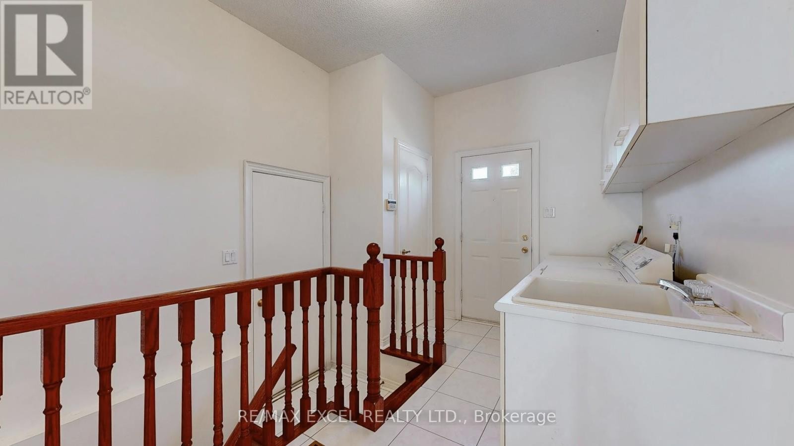 












35 TOWNSON ROAD

,
Markham (Cachet),




Ontario
L6C1T5

