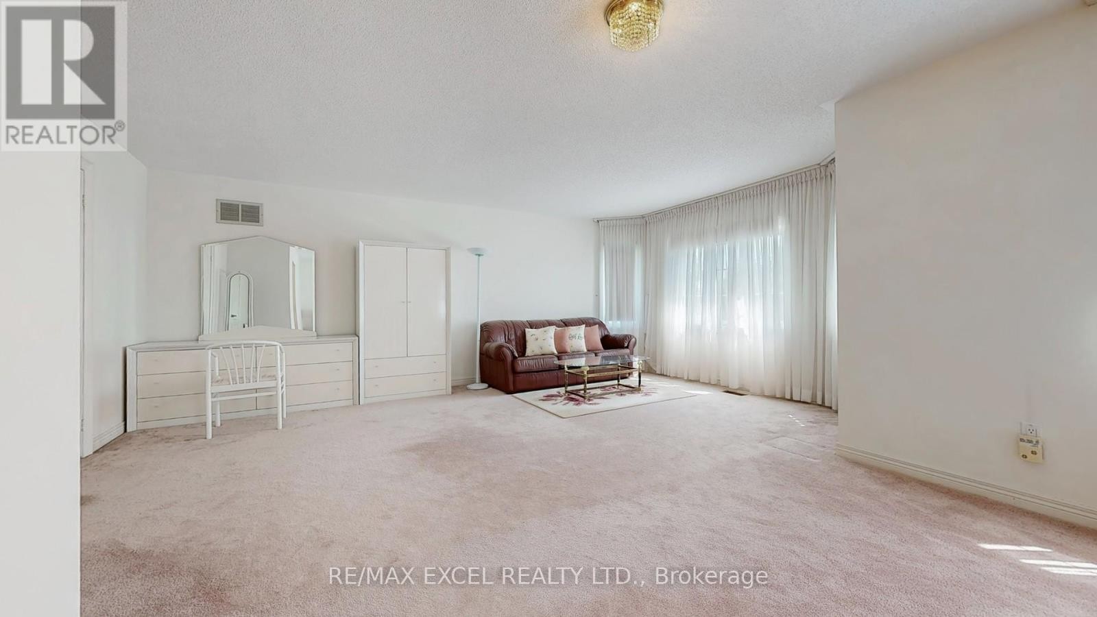












35 TOWNSON ROAD

,
Markham (Cachet),




Ontario
L6C1T5

