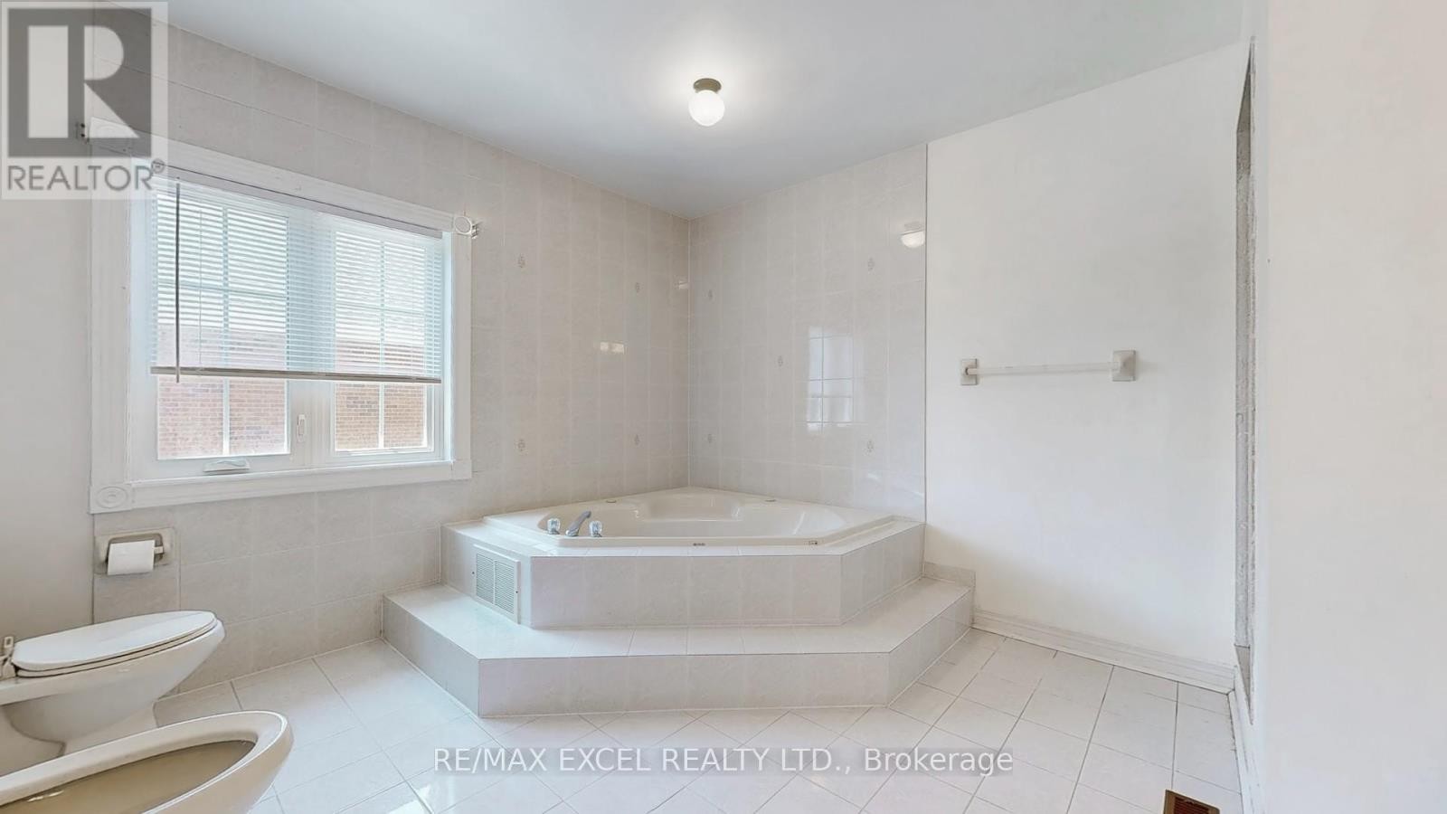












35 TOWNSON ROAD

,
Markham (Cachet),




Ontario
L6C1T5

