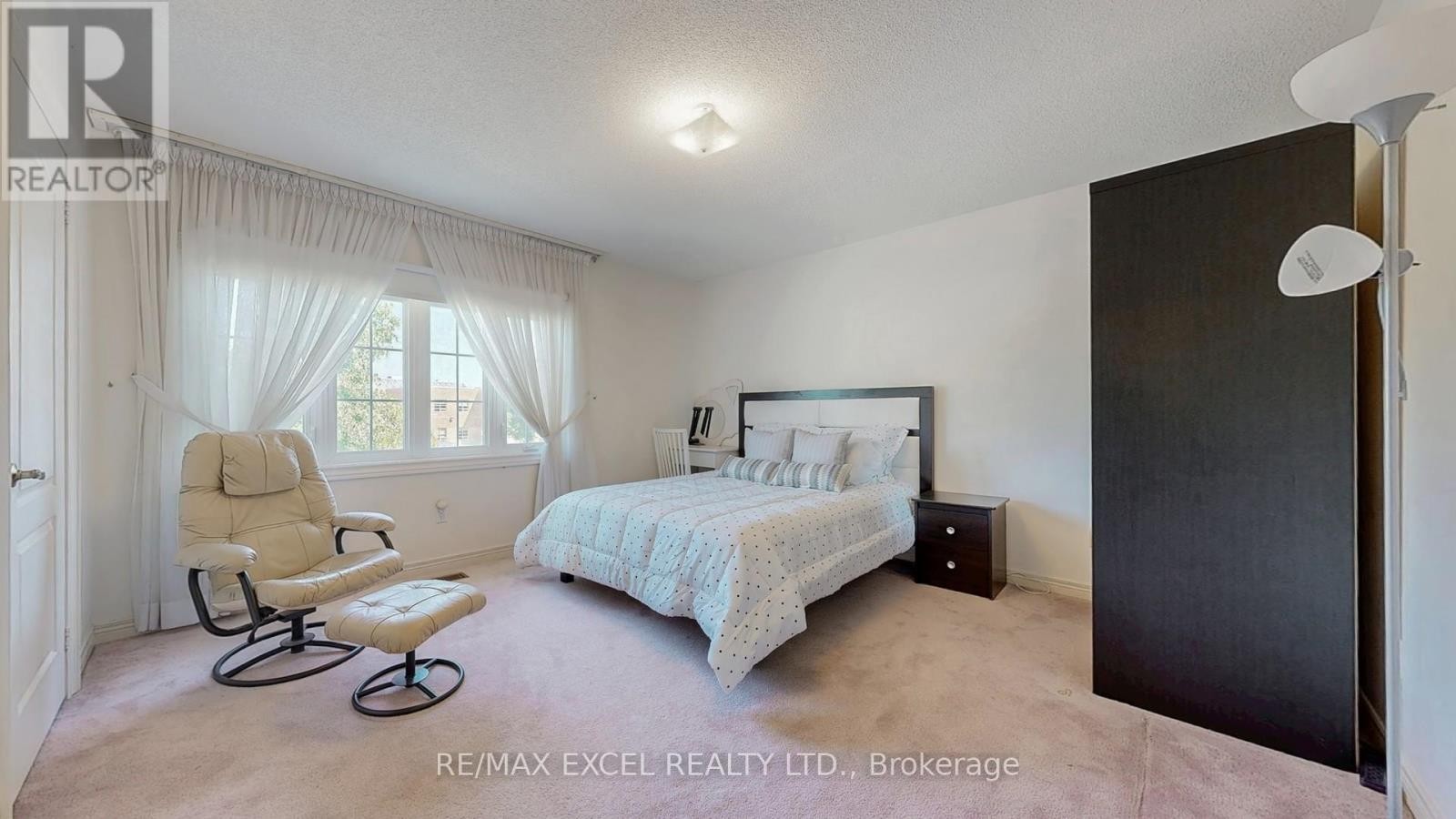 












35 TOWNSON ROAD

,
Markham (Cachet),




Ontario
L6C1T5

